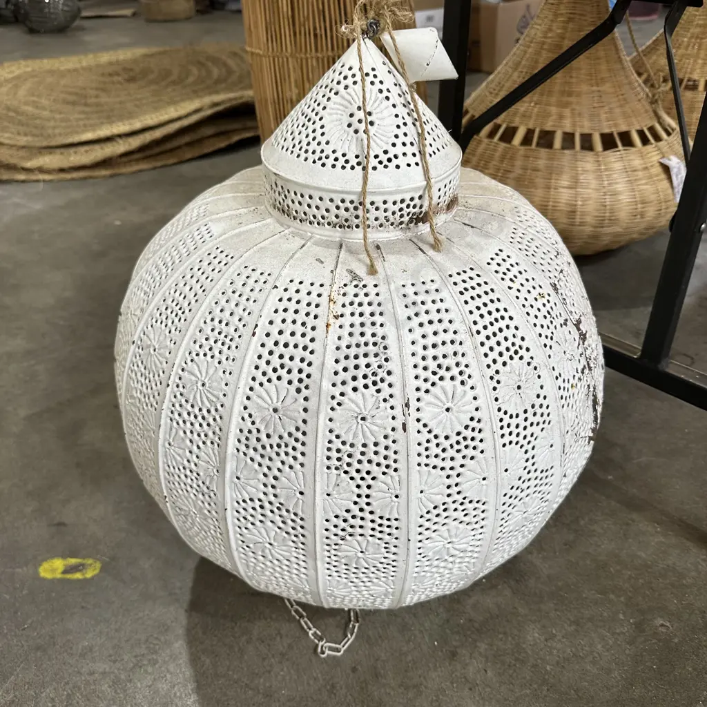 Metal Moroccan shade Image 1++