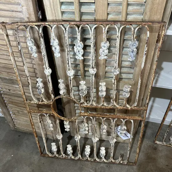 Metal gate panel