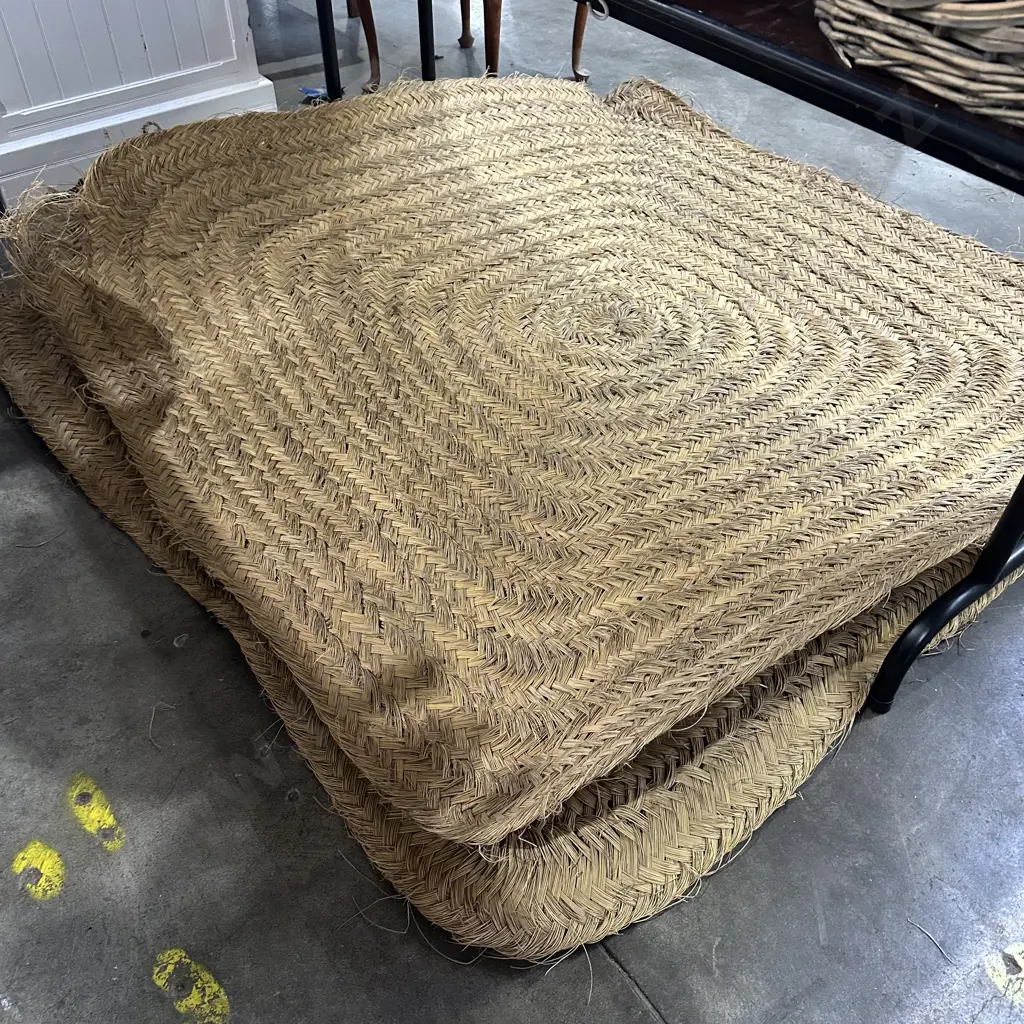 Pr square straw mats Image 1++