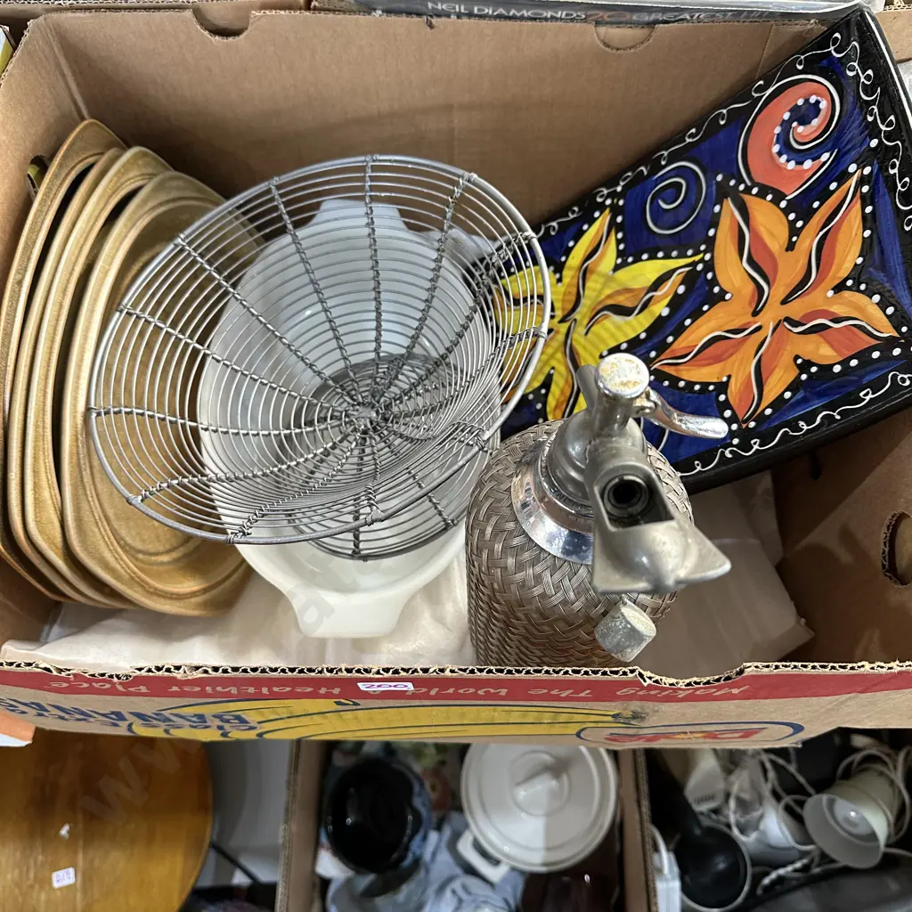 Soda syphon, pottery etc Image 1++