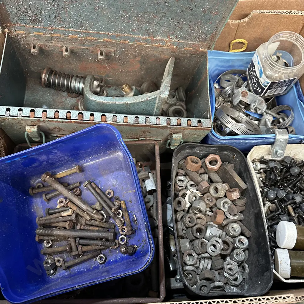 box tools and hardware Image 1++
