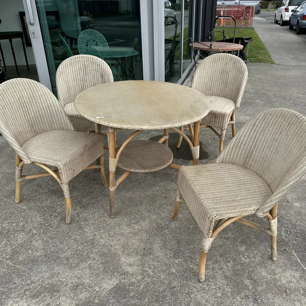 Lusty's Lloyd Loom suite Image 1++