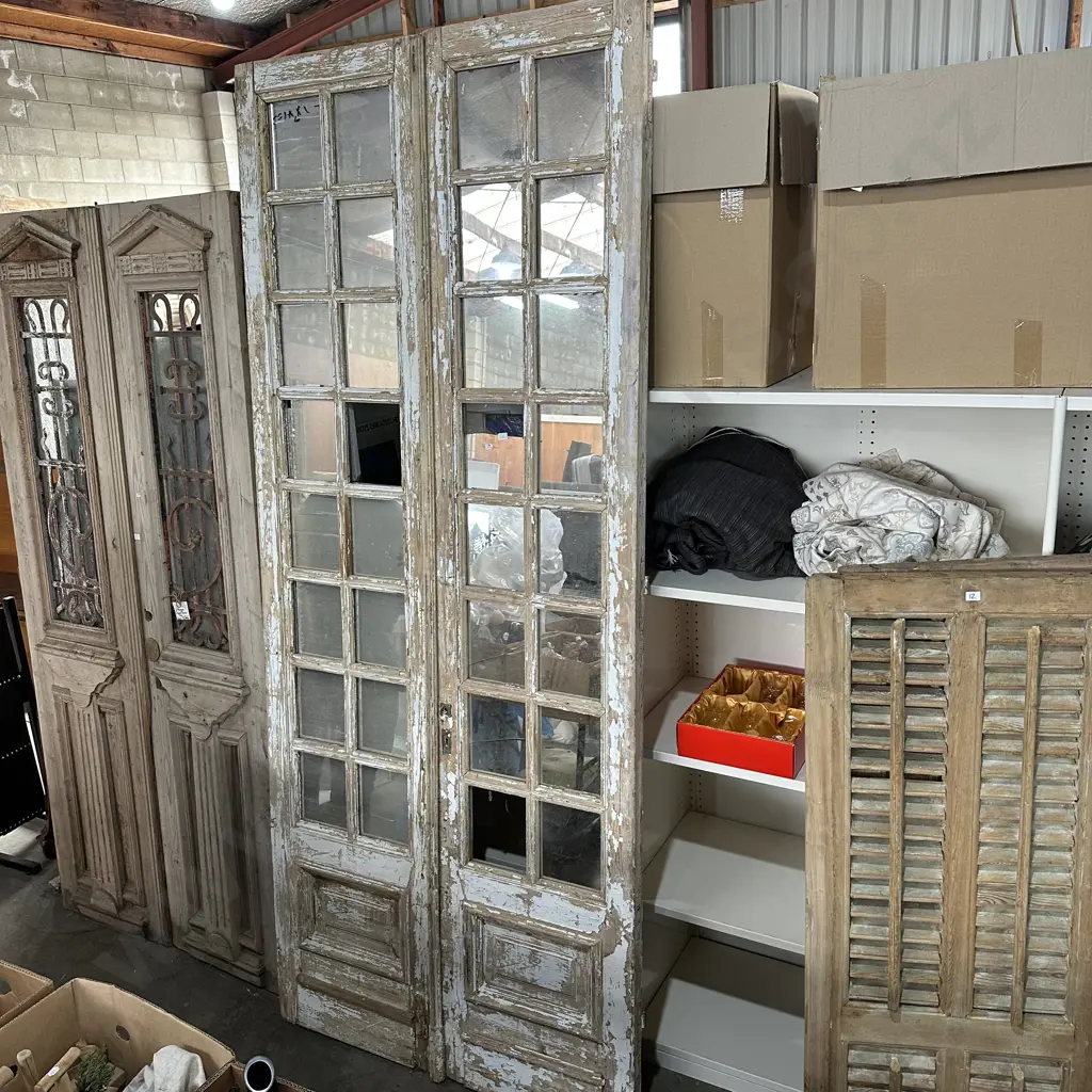 Mirrored internal doors (approx 2630 x 1120) Image 1++