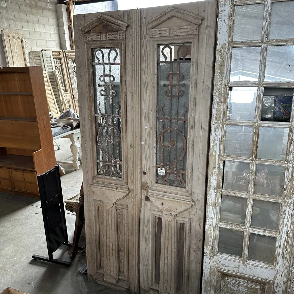 Pr of Egyptian doors (approx 2320 x 1070) Image 1++