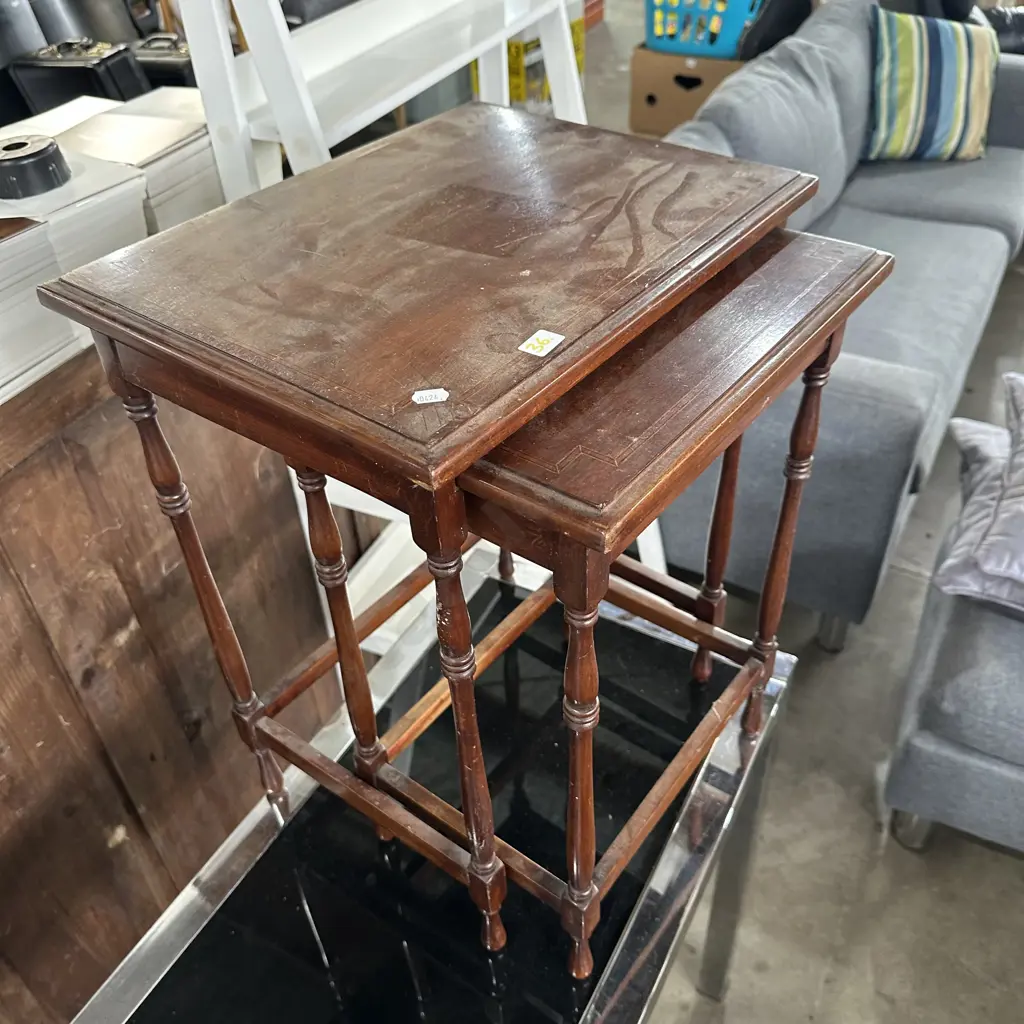 Nest of 2 tables Image 1++