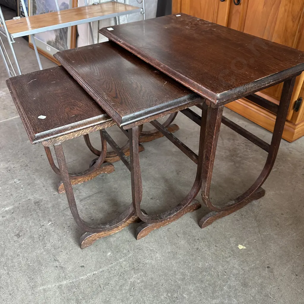 Nest 3 Oak bow art deco tables Image 1++
