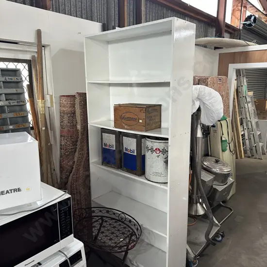 Large shelf unit