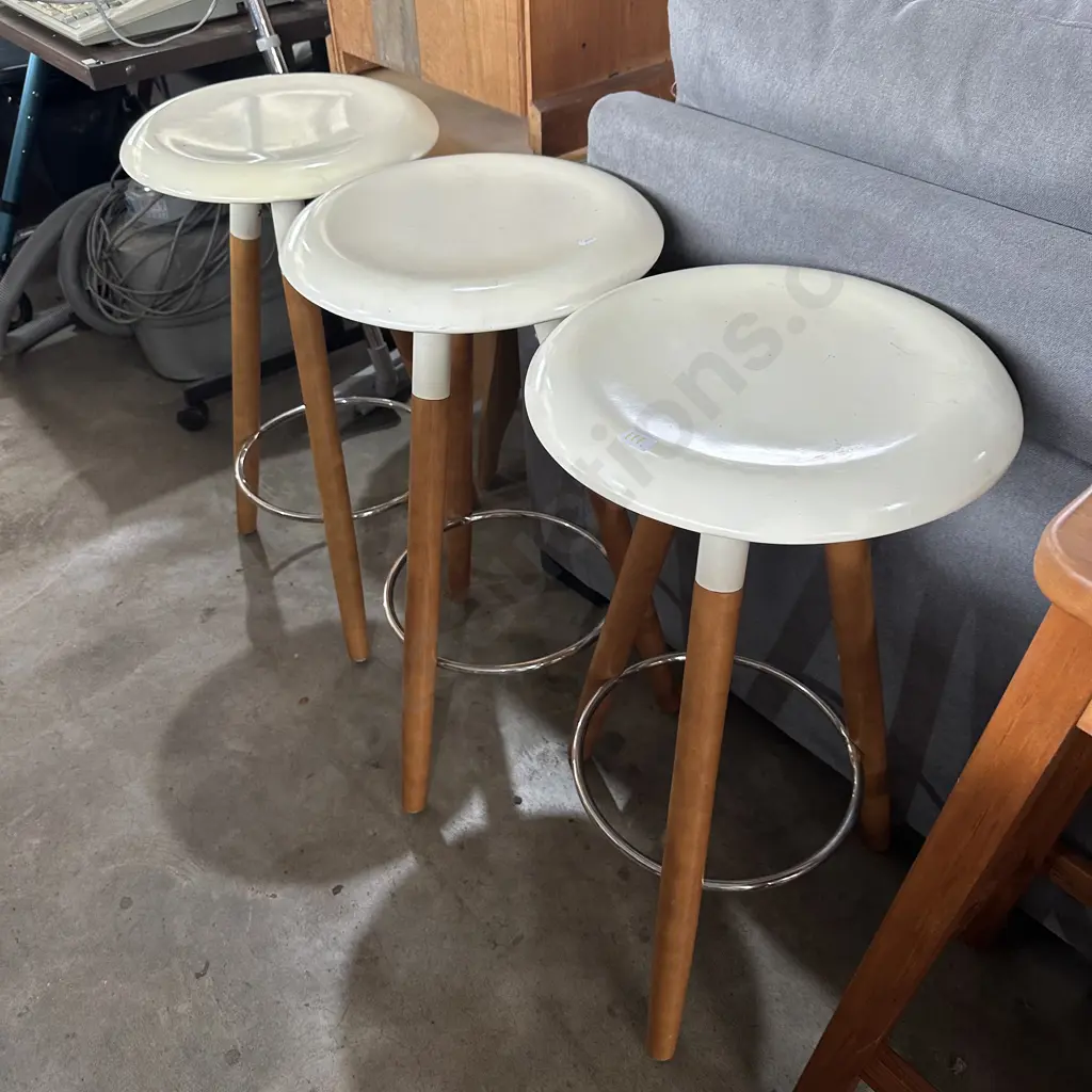 3 kitchen stools Image 1++