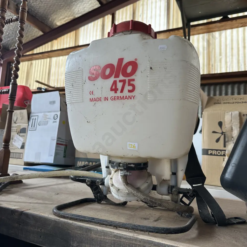 Solo sprayer Image 1++