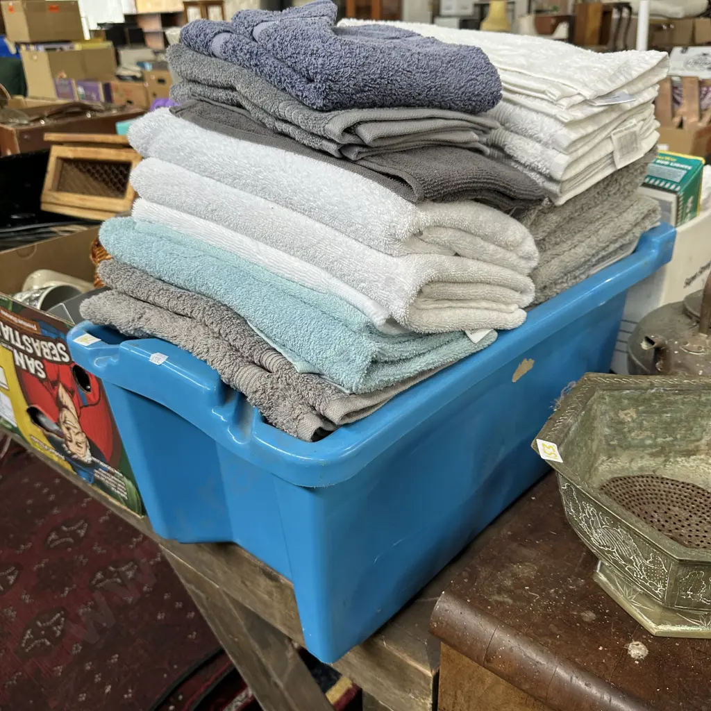 Bin of towels Image 1++