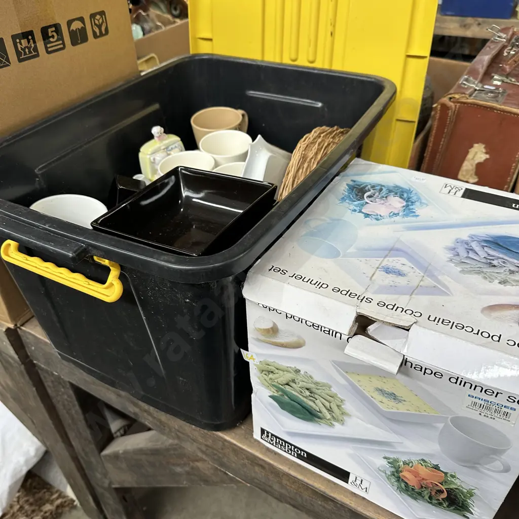 New dinnerset and box plates and cups Image 1++
