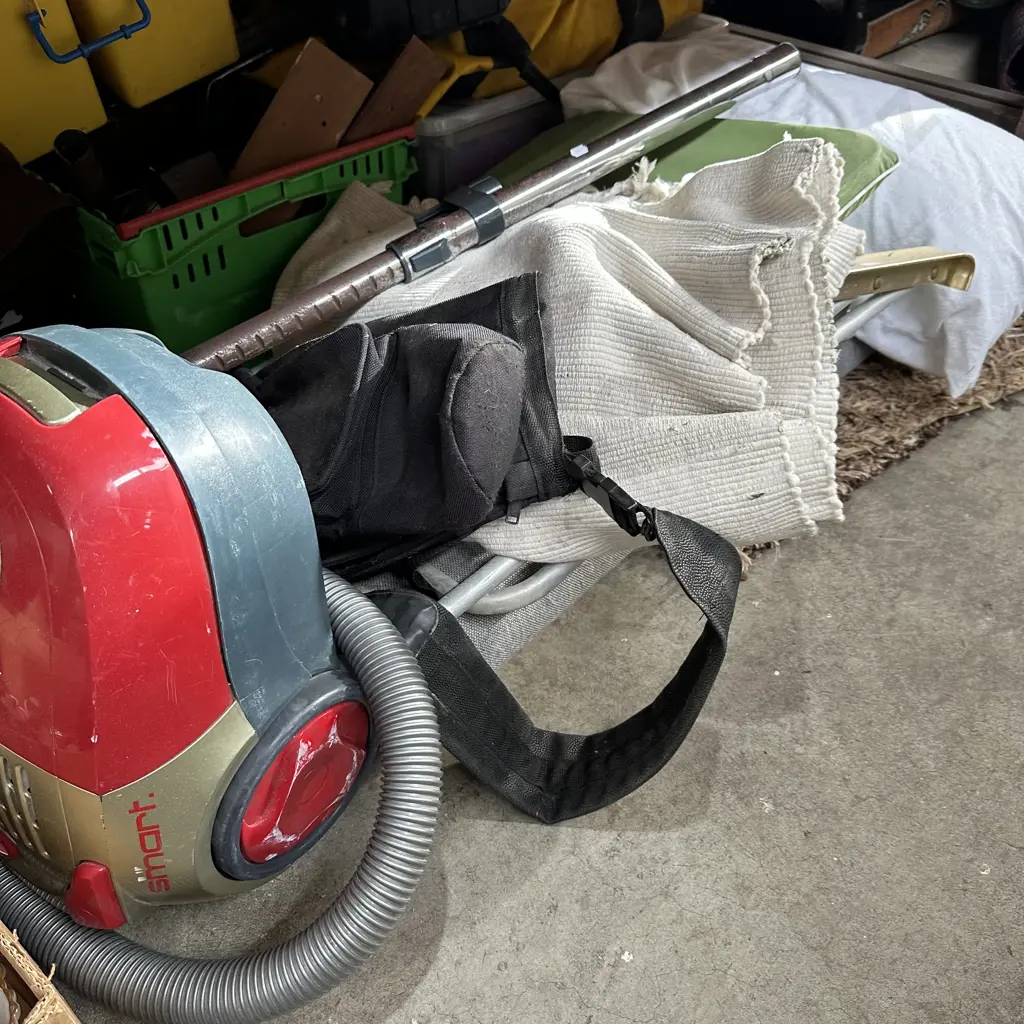 Vacuum cleaner,rug,mats,chair Image 1++