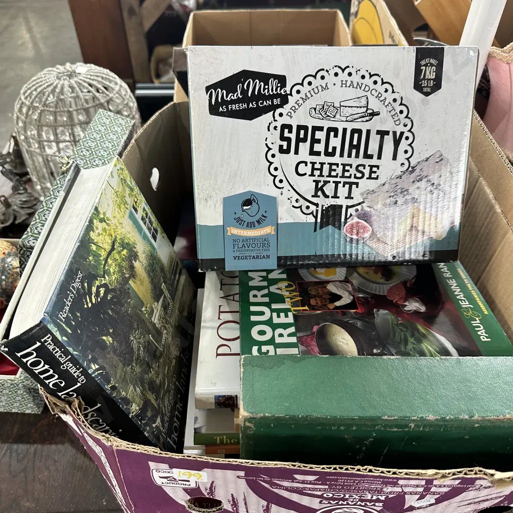 Books and cheese kit Image 1++