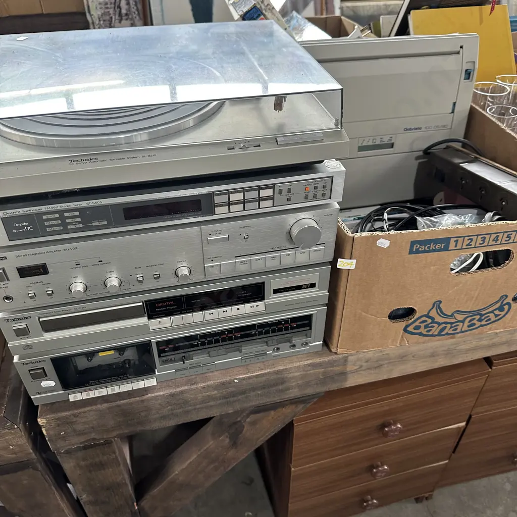 Stereo, typewritter etc Image 1++