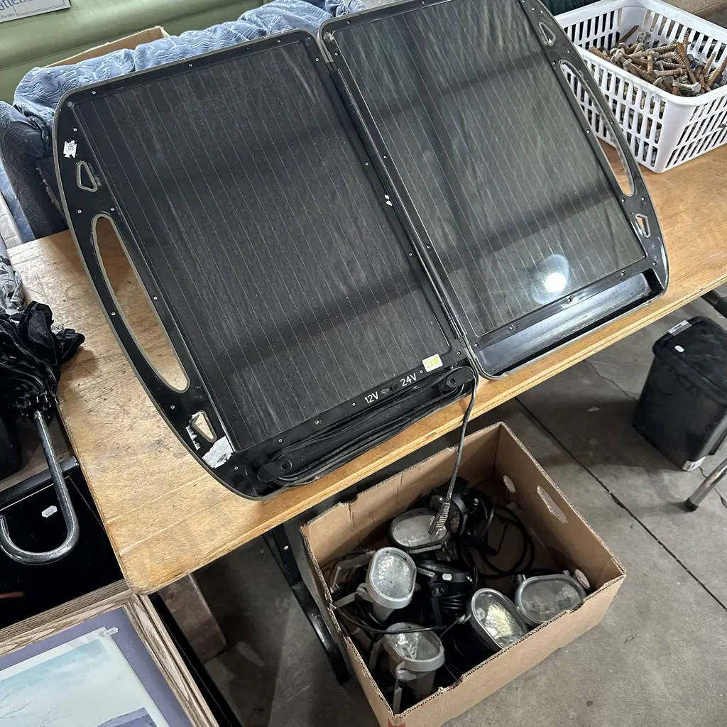Portable Solar panel plus box floodlights Image 1++