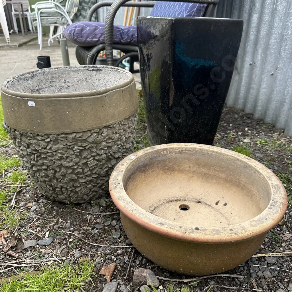 3 planters Image 1++