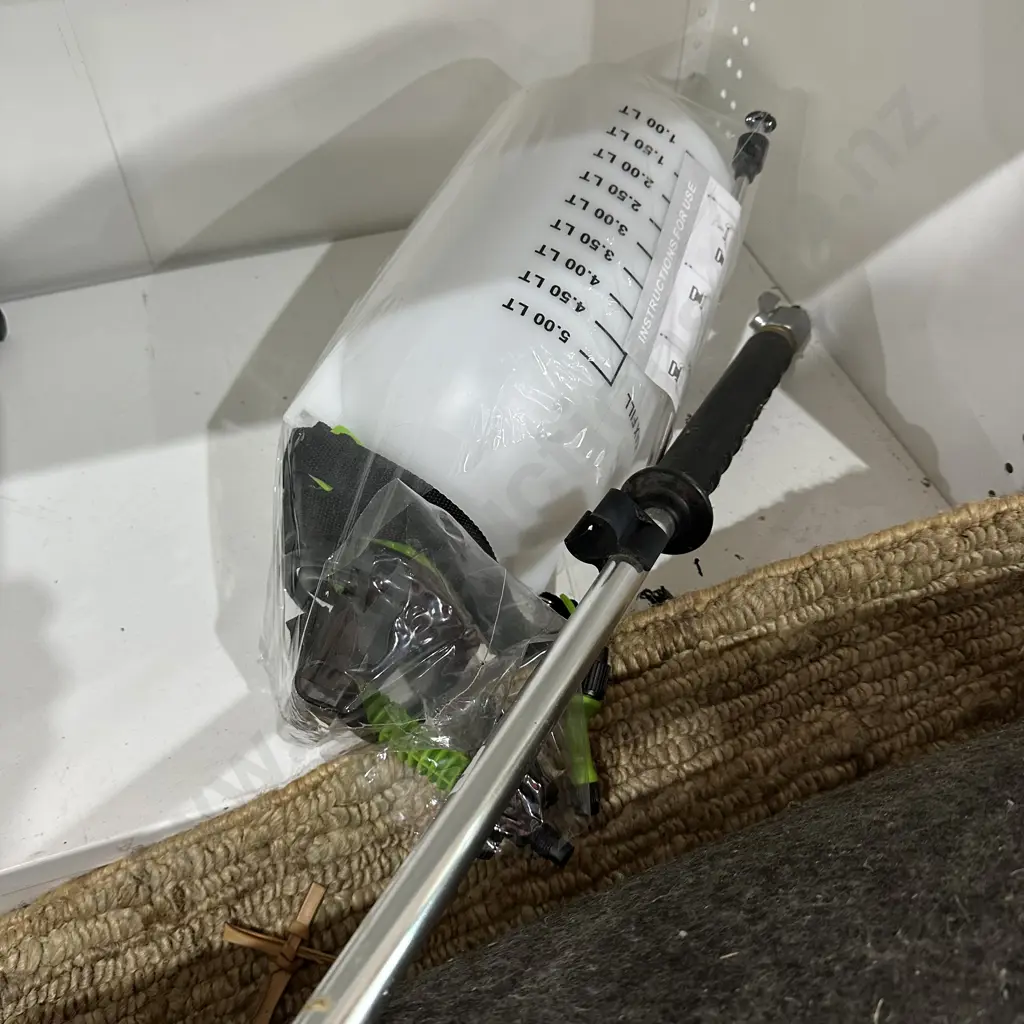 Sprayer and hose attachment Image 1++