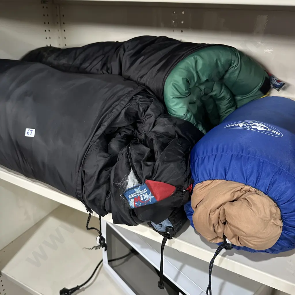 Sleeping bags Image 1++