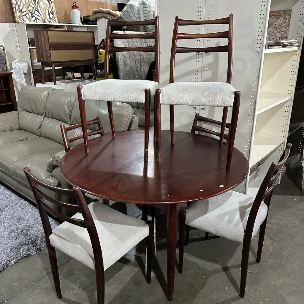 60s dining table and 6 chairs Image 1++