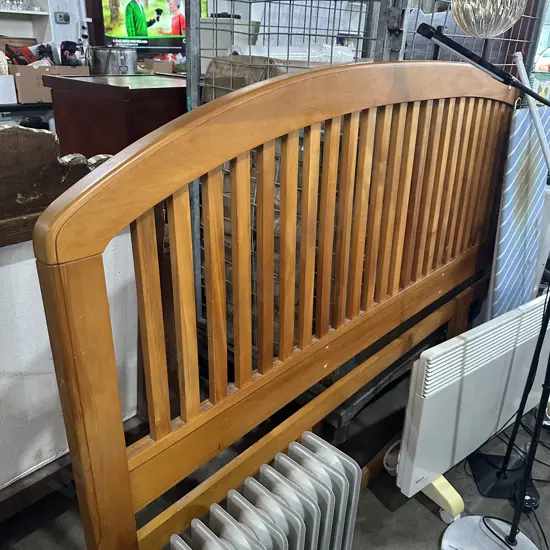 Rimu headboard 1870cm