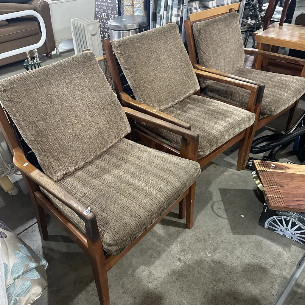 3 60s chairs Image 1++