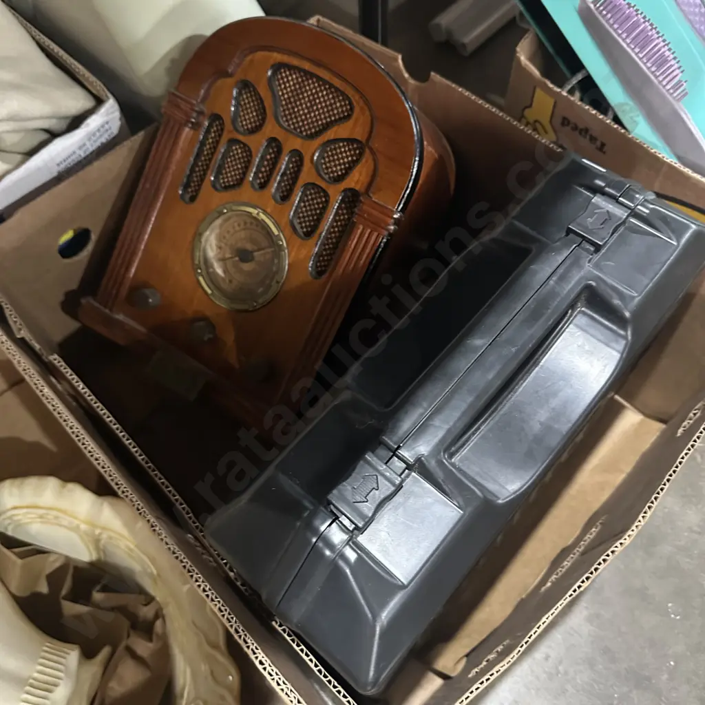 Portable cooker and radio Image 1++