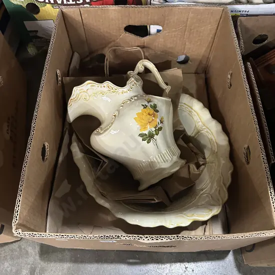 Wash jug and bowl