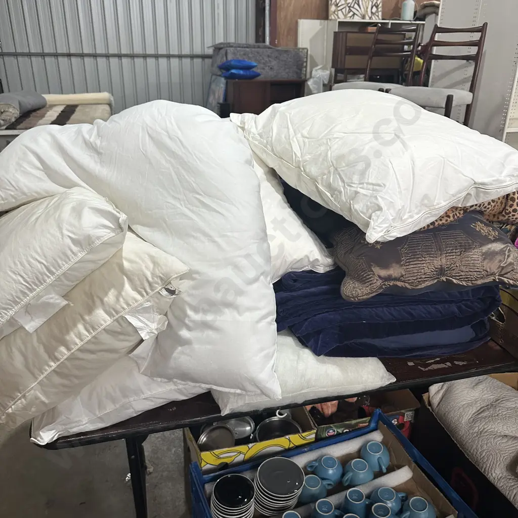 Large lot and box of bedding Image 1++