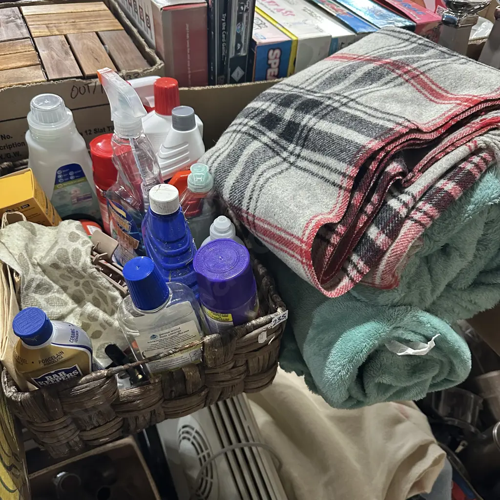 Blanket, throw and cleaning product Image 1++
