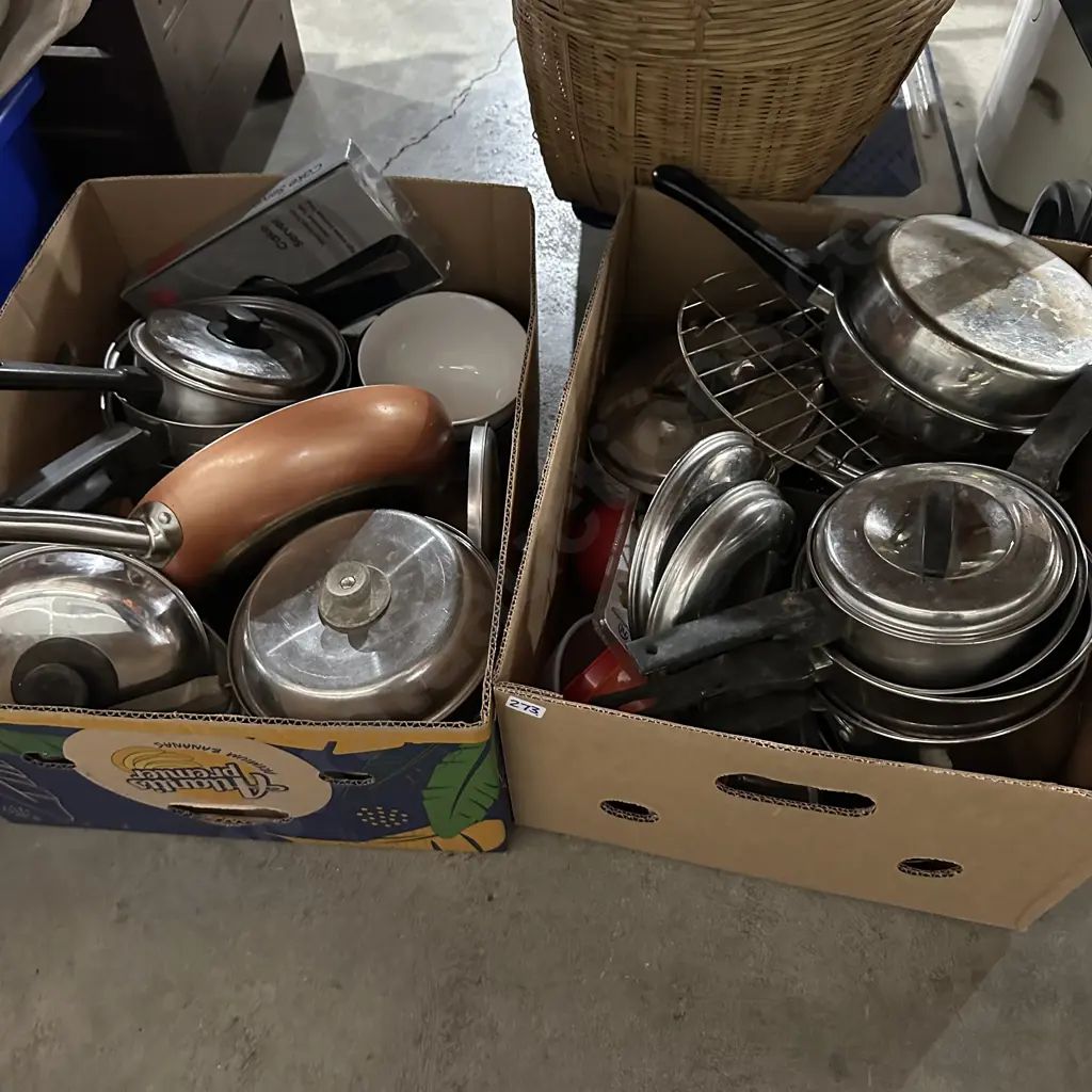 2 boxes pots Image 1++