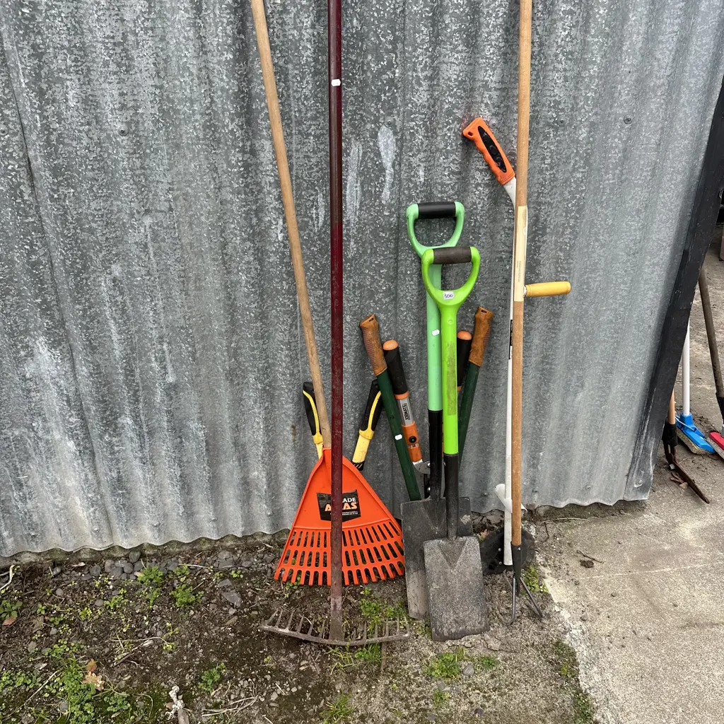 Gardening tools Image 1++