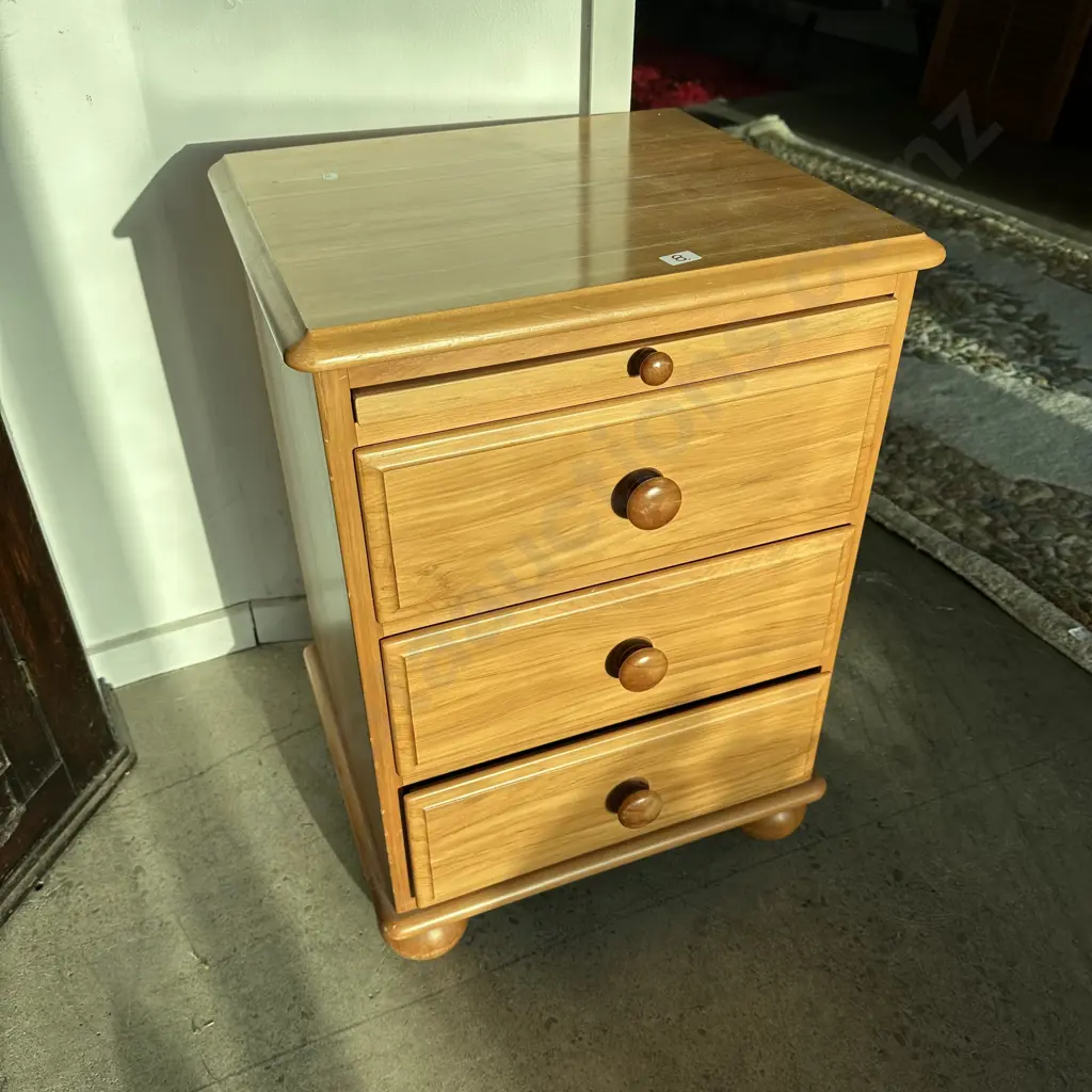 Solid Rimu bedside Image 1++