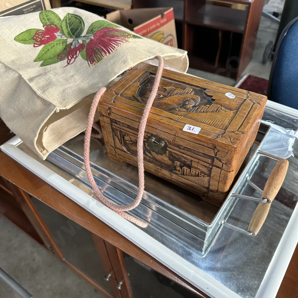 Mirror, tray, box and bag Image 1++