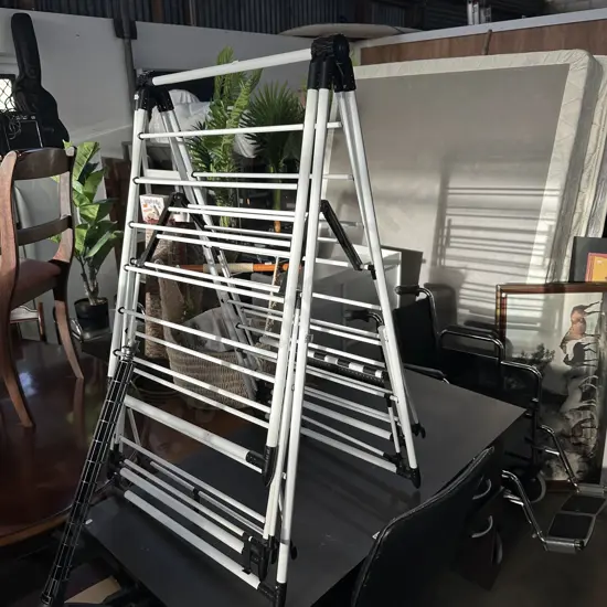 Clothes horse