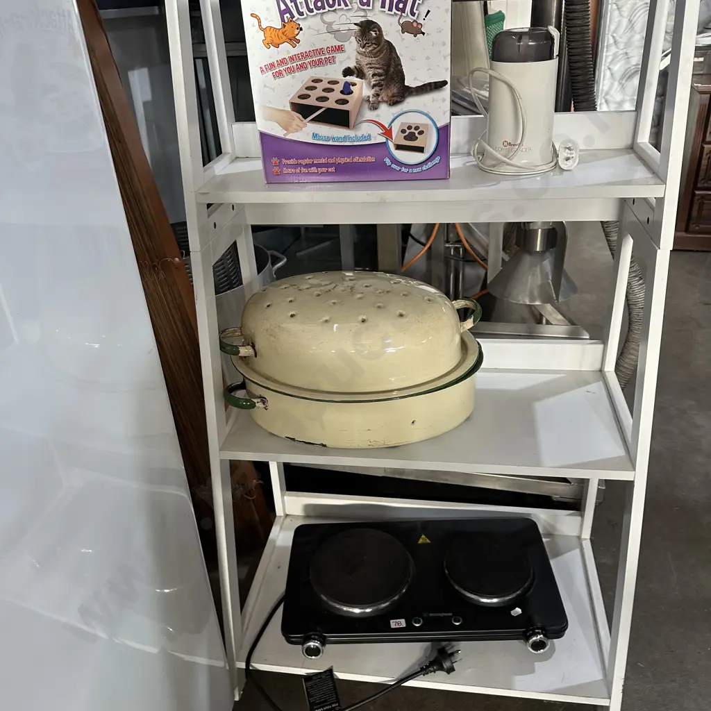 Westinghouse hobs, blinds, plinth, pots etc Image 1++