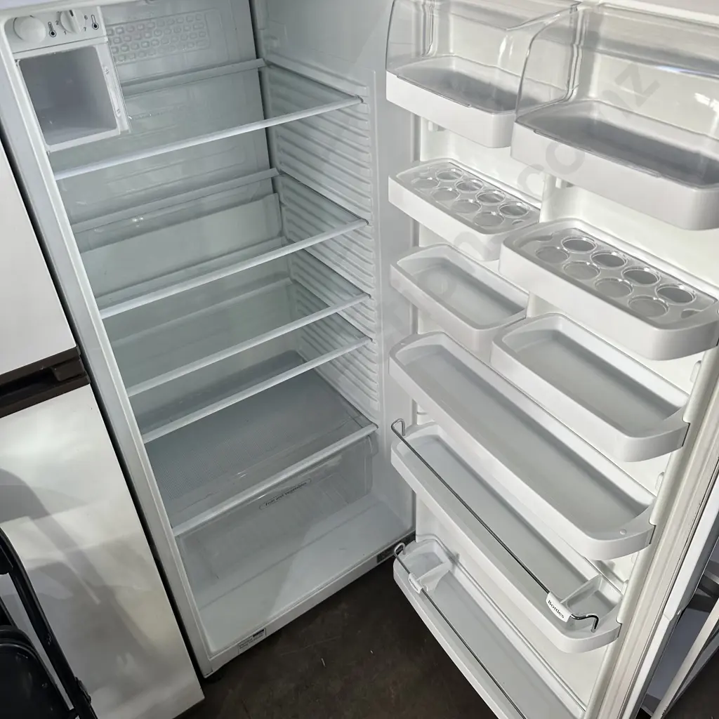 Tidy fridge Image 1++