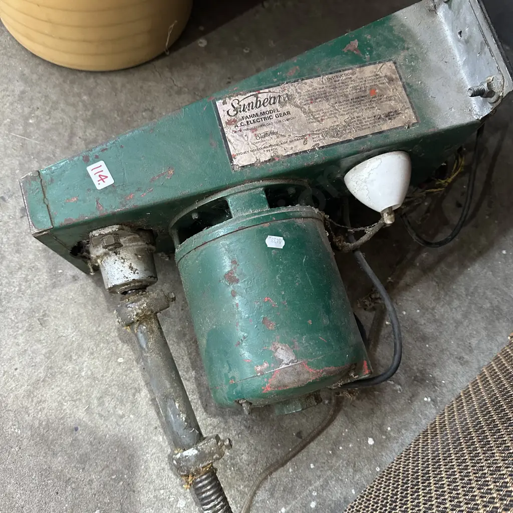 Shearing plant - sold as working Image 1++