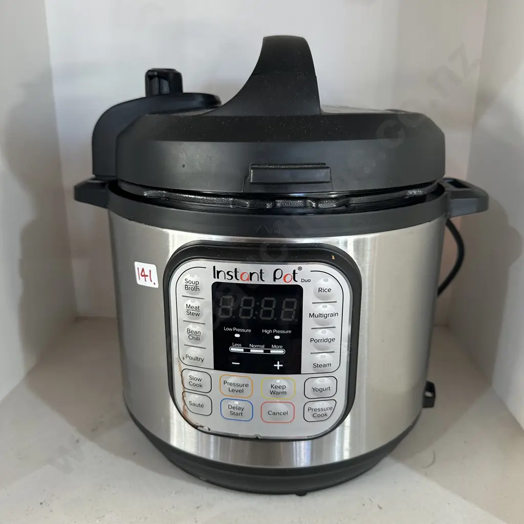 Instant pot and 2 x bins Image 1++