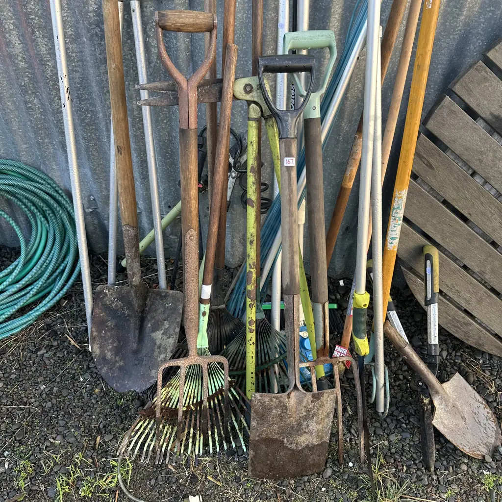 Large lot garden tools Image 1++