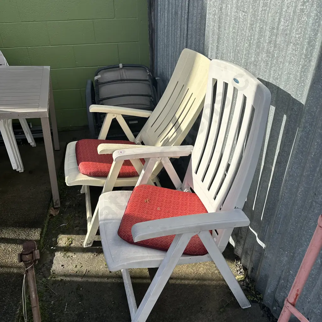 pr outdoor chairs Image 1++