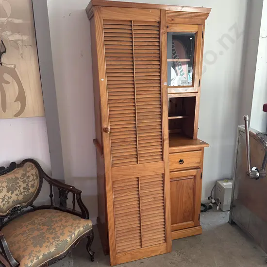 Louver door
