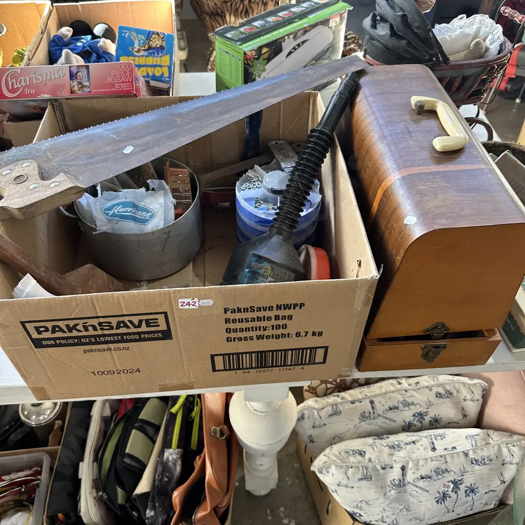 Hardware & sewing machine Image 1++