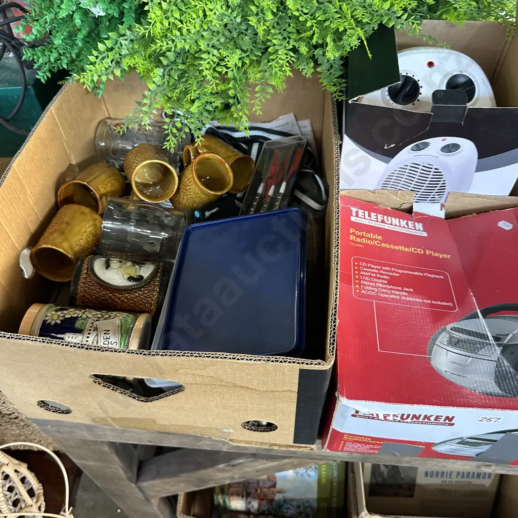 Heater, stereo and box lot Image 1++