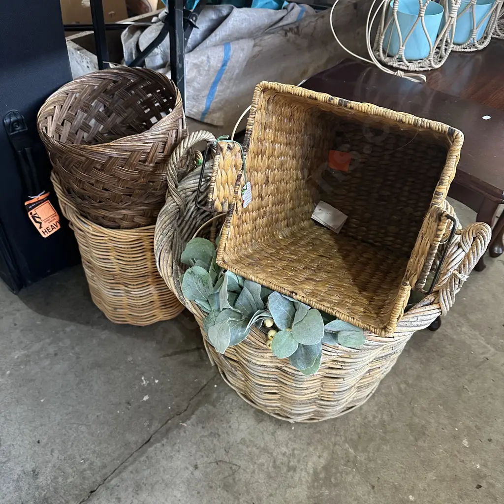 Baskets Image 1++