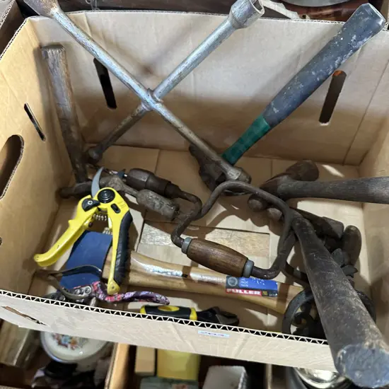 Tools inc axe