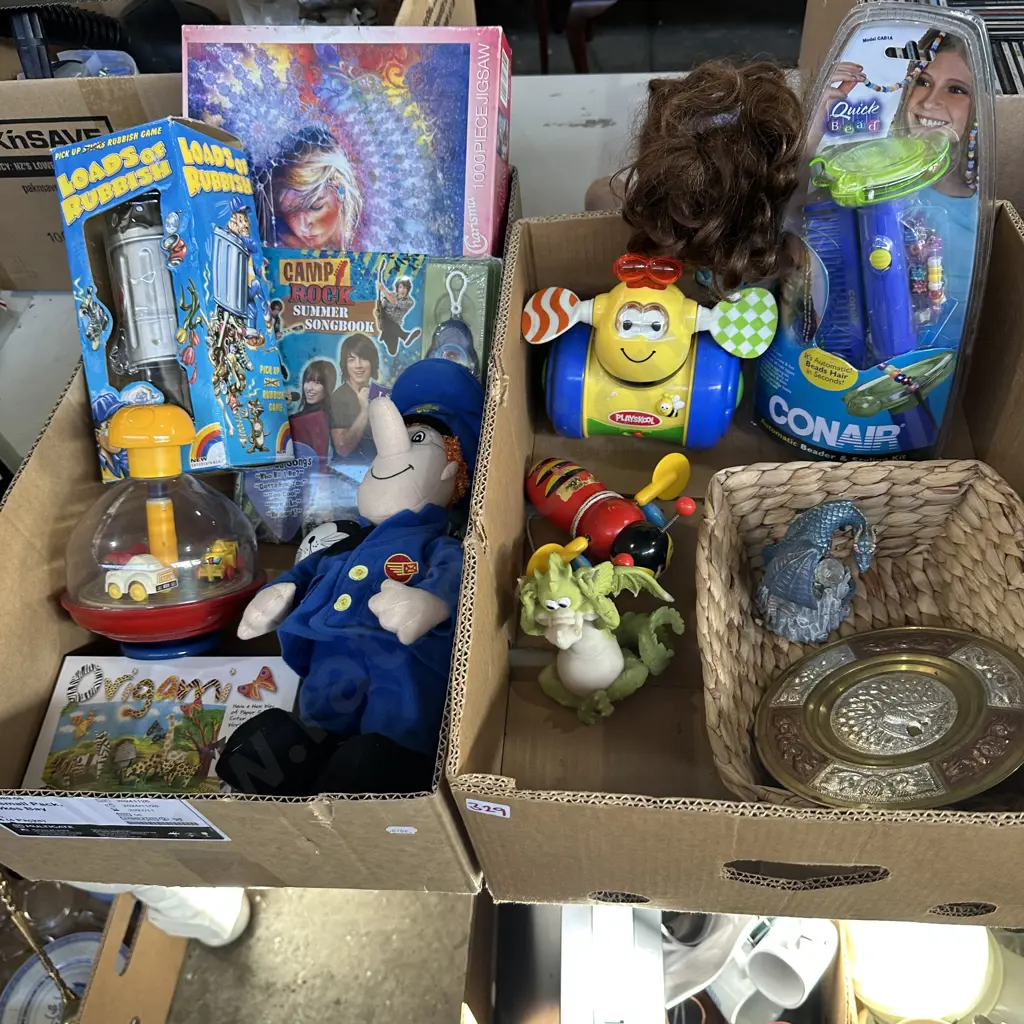 2 box toys Image 1++