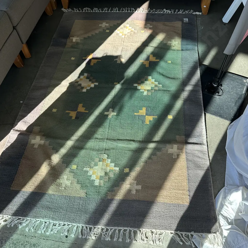 2 x Kilim rugs Image 1++