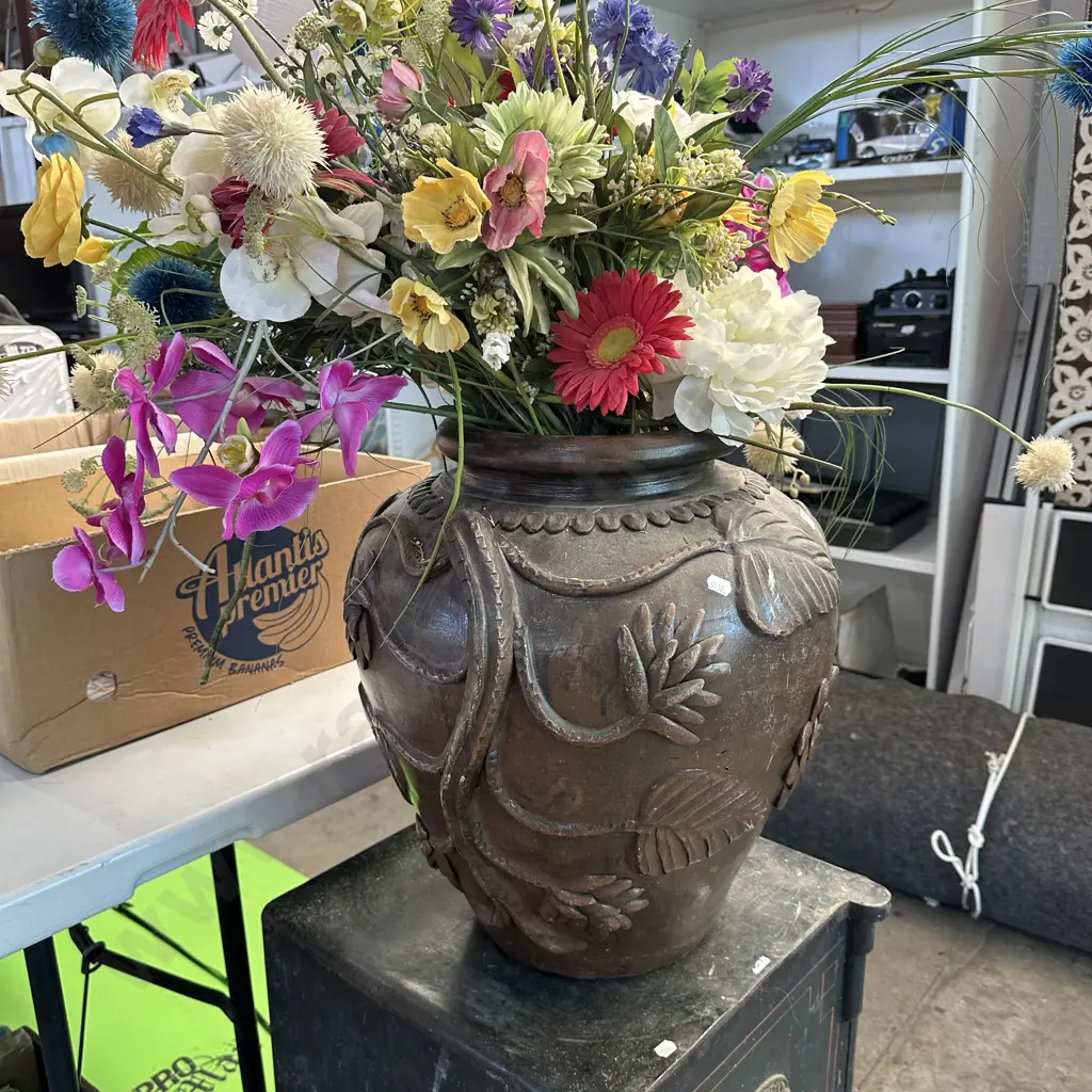Large terracotta vase with applied decoration (plus flowers) Image 1++