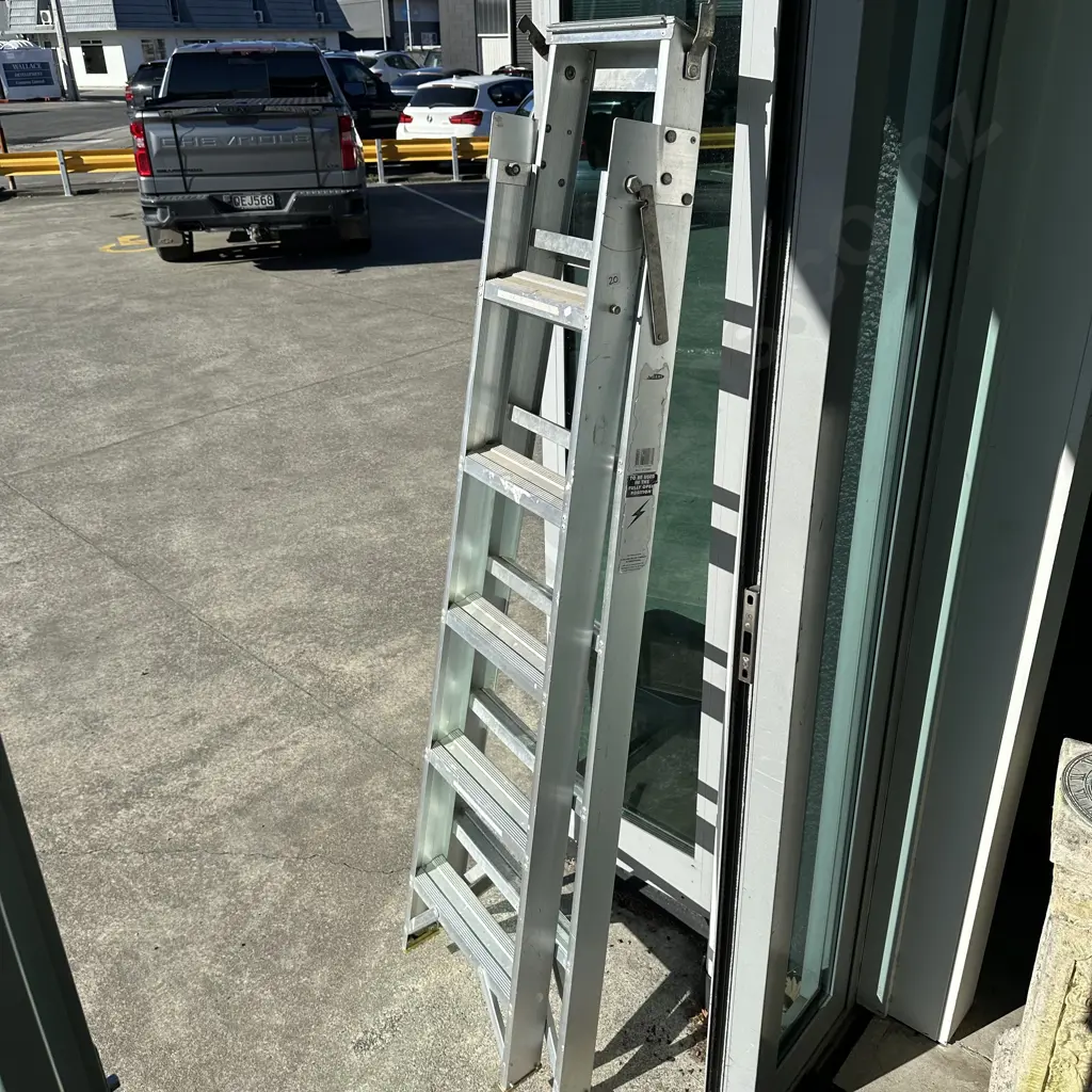 Ladder Image 1++