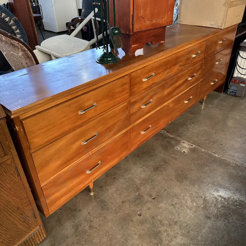 9 drawer Rimu lowboy Image 1++